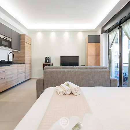 Ichnusa Stylish * كالياري